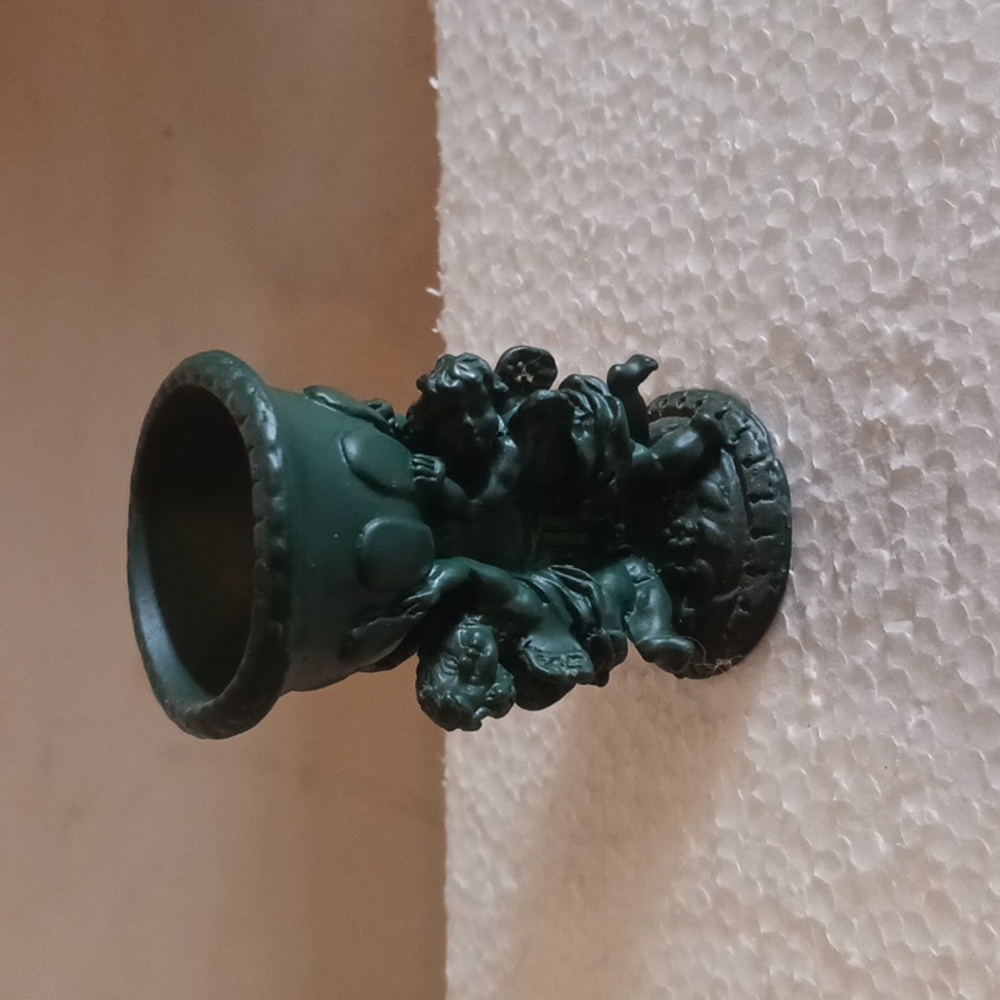 Vintage cast iron Concord dollhouse Cupid Malachite